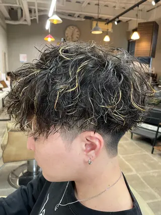 パーマ メンズ NEOSALON Blast所属・デザイン/美髪カラー 艶職人/福井SHUNのヘアスタイル