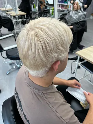 カラー デザインカラー MIKU🦋のヘアスタイル