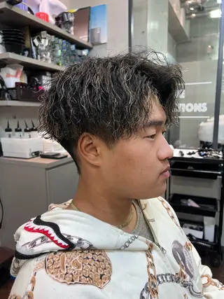 ミディアム パーマ メンズ spin-off shift所属・メンズ特化美容師 /たけしのヘアスタイル