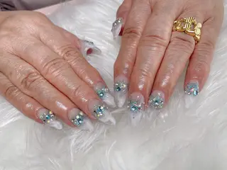 ミディアム ネイル 《LB》ラブリエ Nail&eyeのマツエク・マツパデザイン