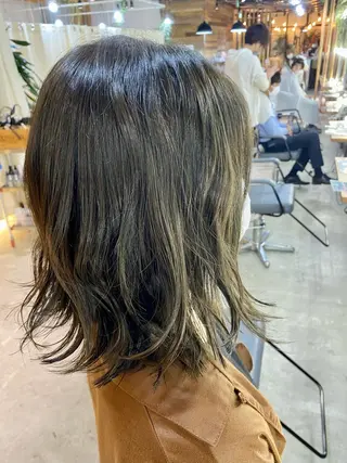 セミロング 溜 一太のヘアスタイル