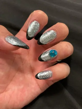 ネイル ECLAT エクラ所属・寺山 千鶴のネイルデザイン