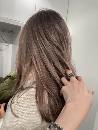 セミロング カラー 💘MICOTO藤沢 髪質改善ブリーチ💘のヘアスタイル