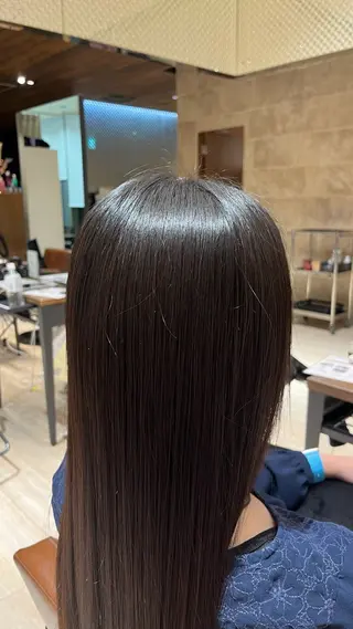 ショート AFLOAT GINZA所属・透明感カラー/レイヤ ー宮下知也のヘアスタイル