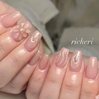 ミディアム ネイル richeri beautyのネイルデザイン
