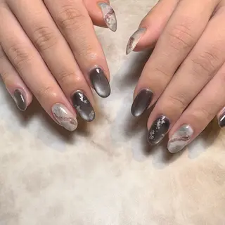 ネイル 🩶 hanaのネイルデザイン