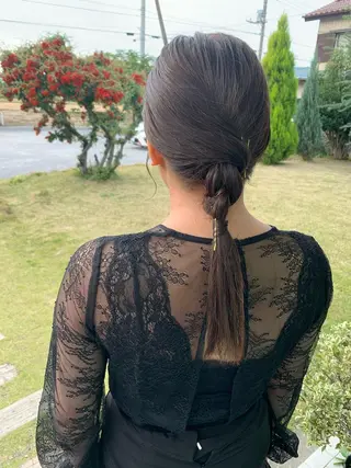 セミロング 佐藤 美咲のヘアスタイル