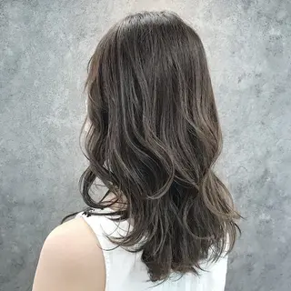 セミロング 所渉/韓国レイヤー /ウルフカットのヘアスタイル