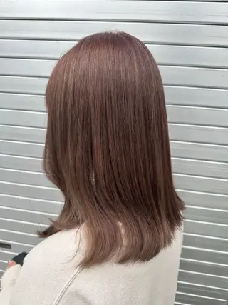 ミディアム miloc MOMOKAのヘアスタイル