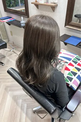 セミロング カラー ヘアアレンジ flower所属・原田 歩実のヘアスタイル