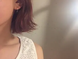 ショート ミディアム カラー 江原 彩華のヘアスタイル