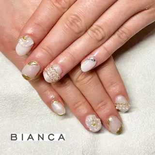 ネイル Bianca ABEのネイルデザイン