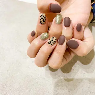 ネイル ゴテゴテ💙ワンホン リオナのネイルデザイン