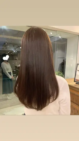 ロング カラー 透明感/オリーブ/ グレージュ/YUKAのヘアスタイル