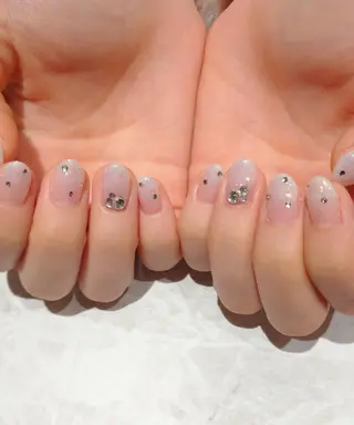 ネイル 會田 瑠衣のネイルデザイン