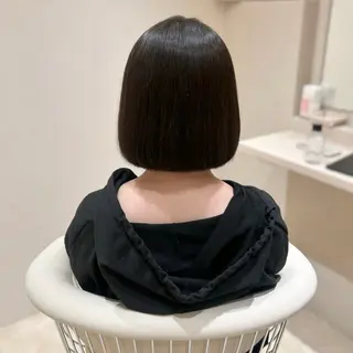 ミディアム 'AXIS KARIYA所属・牧山 梨乃佳のヘアスタイル