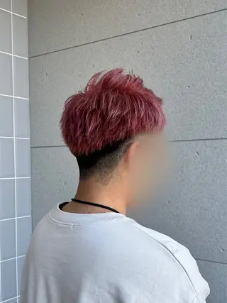 カラー メンズ 山口 玖瑠美のヘアスタイル