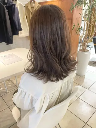 ミディアム 🧴透明感カラー 松本麻里奈🫧のヘアスタイル