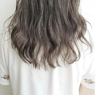 ミディアム カラー iplus✴ まつげ、眉毛、耳つぼのマツエク・マツパデザイン