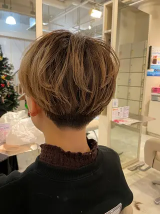 ショート 本田 卓也のヘアスタイル