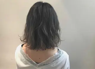 ミディアム カラー パーマ 渋谷ブリーチカラー 韓国ヘアyuikoのヘアスタイル