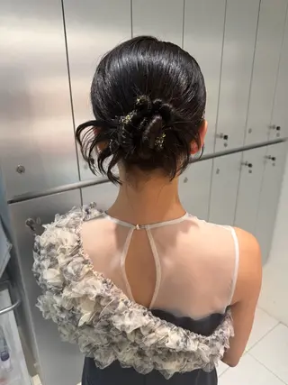 ヘアアレンジ ヘアセット🎀耳つぼ 👂💎MONAMIのヘアスタイル