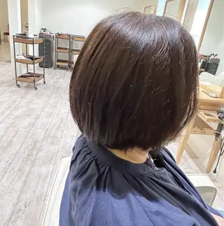 カラー SENA Rimのヘアスタイル