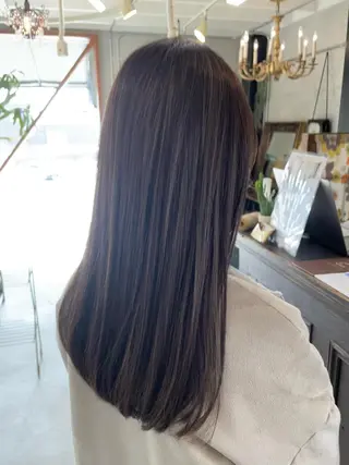 セミロング 岡田 恭明のヘアスタイル