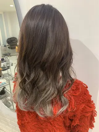 ロング カラー 🍀透明感抜群🍀/ ハイトーンカラーのヘアスタイル