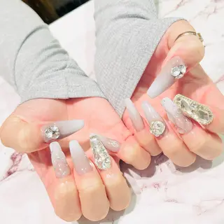 ネイル Hair removal & Beauty salon Produce by Lucia所属・nail salon Luciaのネイルデザイン