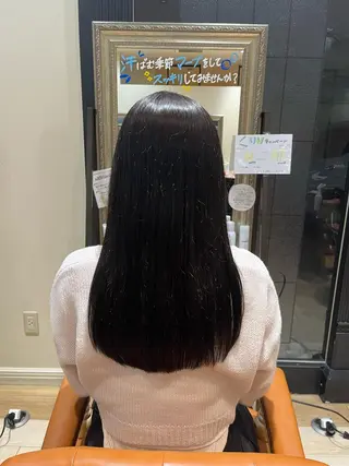 ミディアム KOKORO 中村 朱里のヘアスタイル