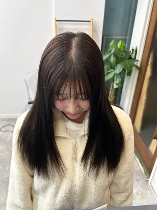 セミロング カラー 木藤 優杏のヘアスタイル