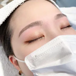 アイブロウ arrows  by strings所属・トツカ ルイの眉毛・アイブロウイメージ