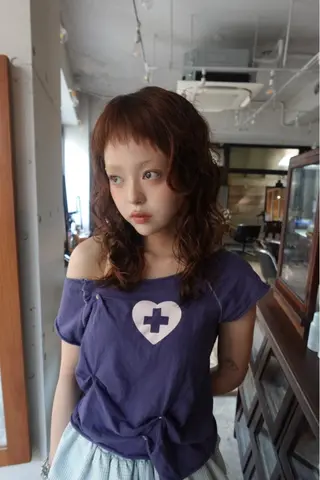 セミロング 🍁ロングパーマ.ニ ュアンス🍁陸来のヘアスタイル