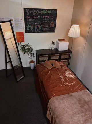 RAYVIS梅田店 FUJIのエステ・リラクイメージ