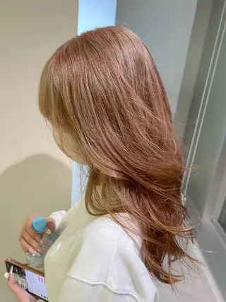 ロング カラー 艶ハイトーン‪‪🔆 ️️️安座間 希のヘアスタイル