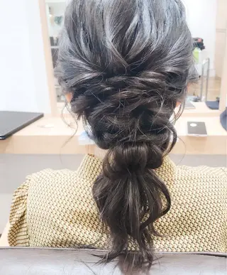 ヘアアレンジ GRANLUSSO 〜グランルッソ駅前店所属・木口 嘉美のヘアスタイル