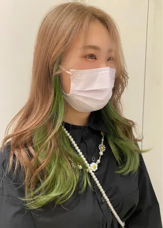 ロング カラー 韓国🇰🇷透明感 ERIのヘアスタイル