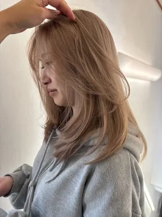 ミディアム aya/ショート ブリーチ/ボブのヘアスタイル