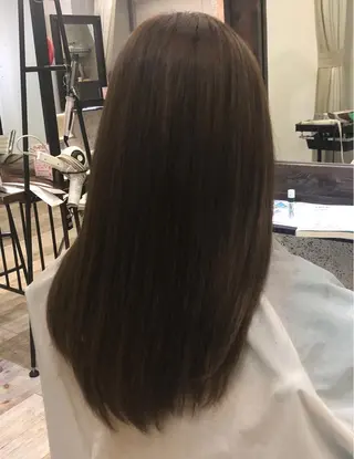 ロング カラー ヘアアレンジ 八巻 晴香のヘアスタイル
