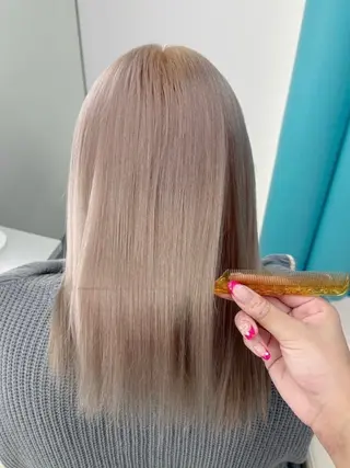 セミロング tace新宿 めいのヘアスタイル