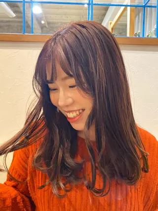 セミロング カラー Ate by little所属・青木 梢のヘアスタイル