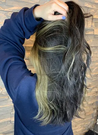 セミロング パーマ 菅野 愛のヘアスタイル