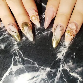 セミロング ネイル クロキ 。のネイルデザイン