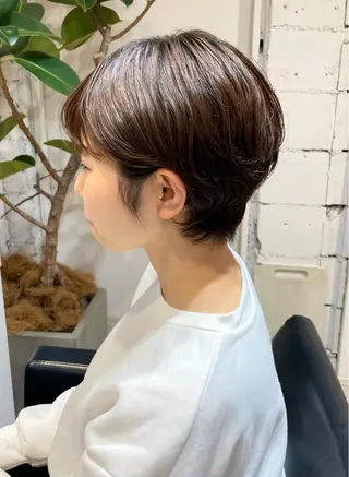 ショート 伊藤 まみのヘアスタイル