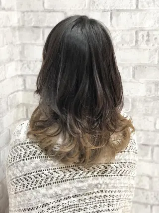 セミロング カラー ヘアアレンジ 秋山 幸太のヘアスタイル