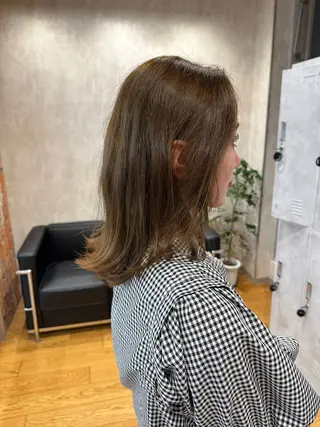 ミディアム ハイライト/ ブリーチ😈小倉😈のヘアスタイル