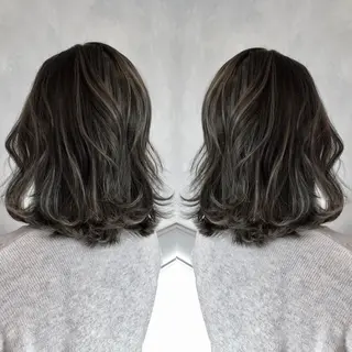 セミロング カラー M IIのヘアスタイル