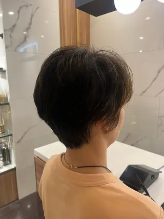 ショート 村中 逸紀のヘアスタイル