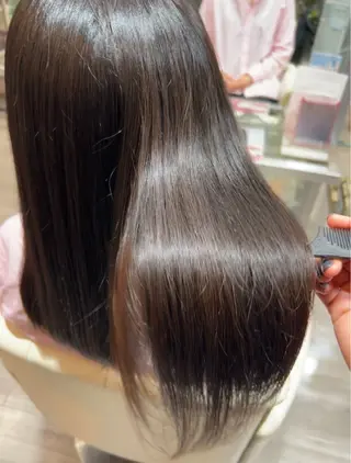 セミロング Will梅田店所属・miu/韓国風 デザインカラーのヘアスタイル